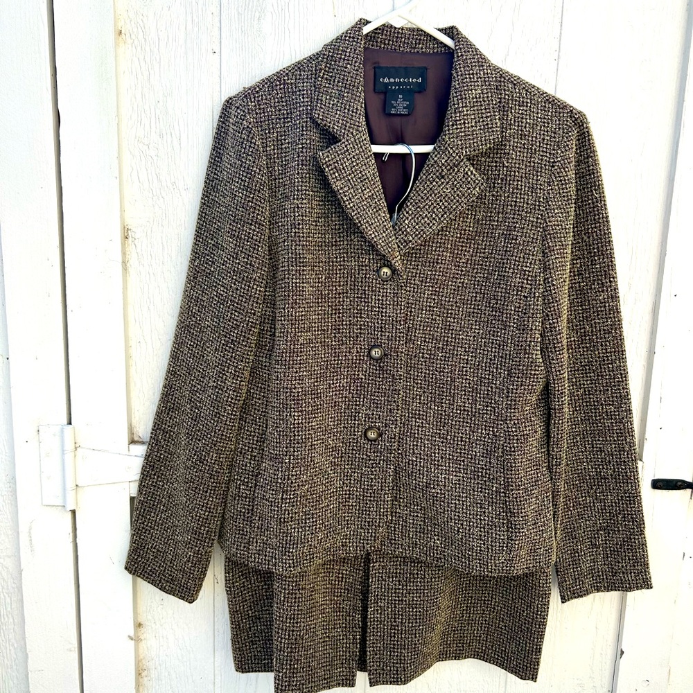 All season tweed skirt suit size 10
